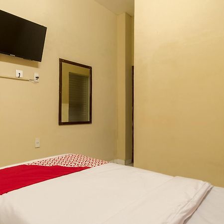Capital O 615 Residence Puri Hotel Syariah Medan Dış mekan fotoğraf