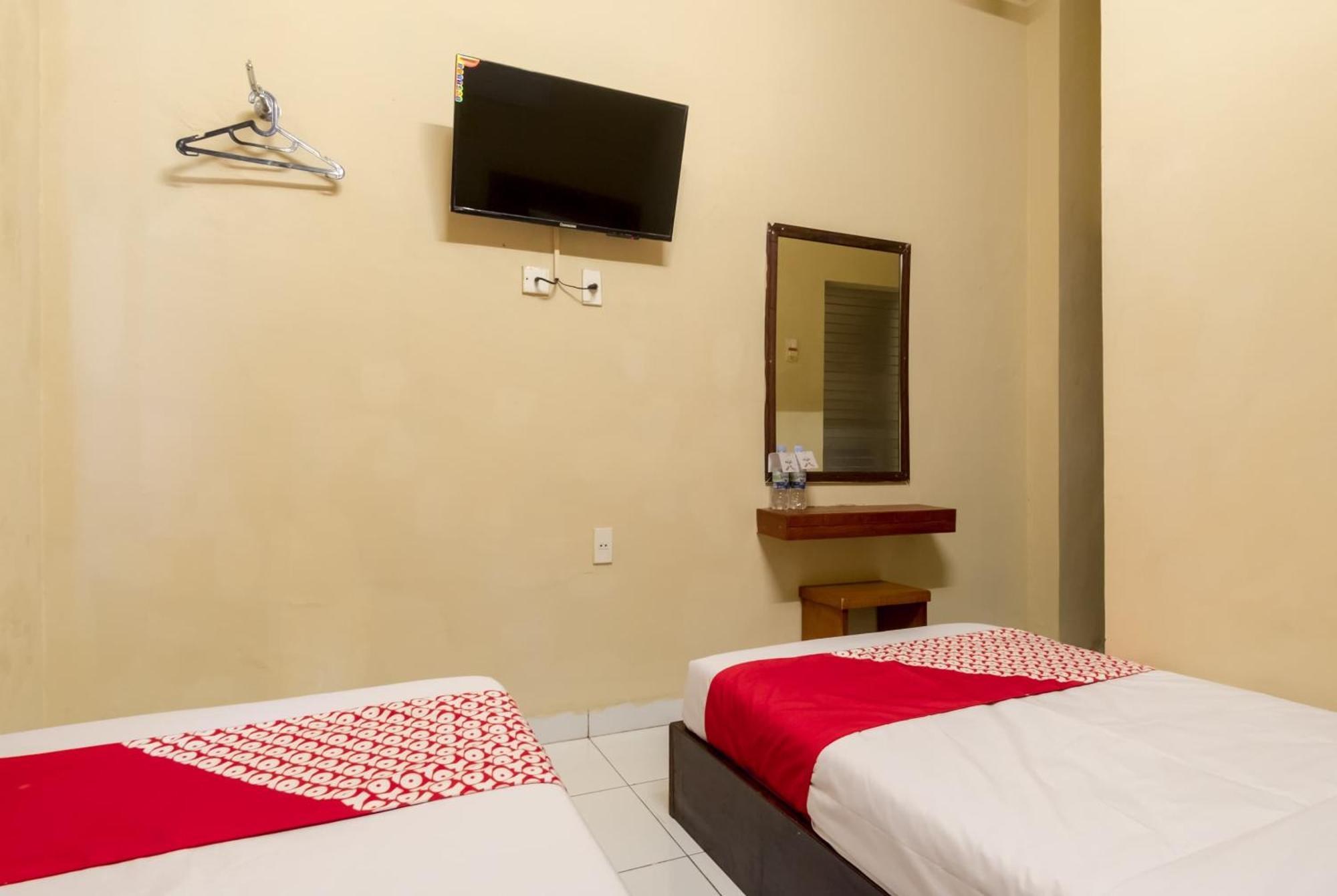 Capital O 615 Residence Puri Hotel Syariah Medan Dış mekan fotoğraf