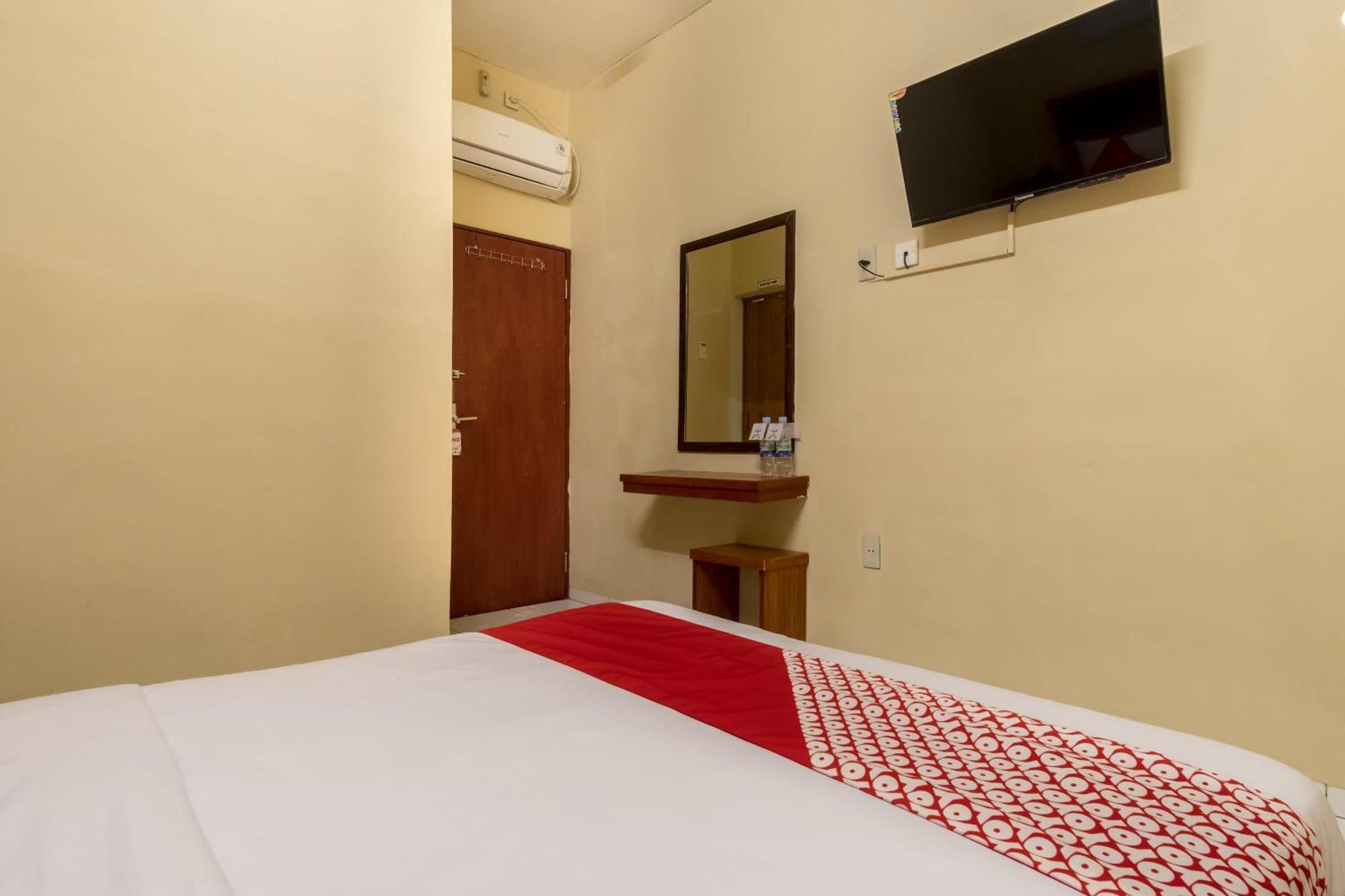 Capital O 615 Residence Puri Hotel Syariah Medan Dış mekan fotoğraf