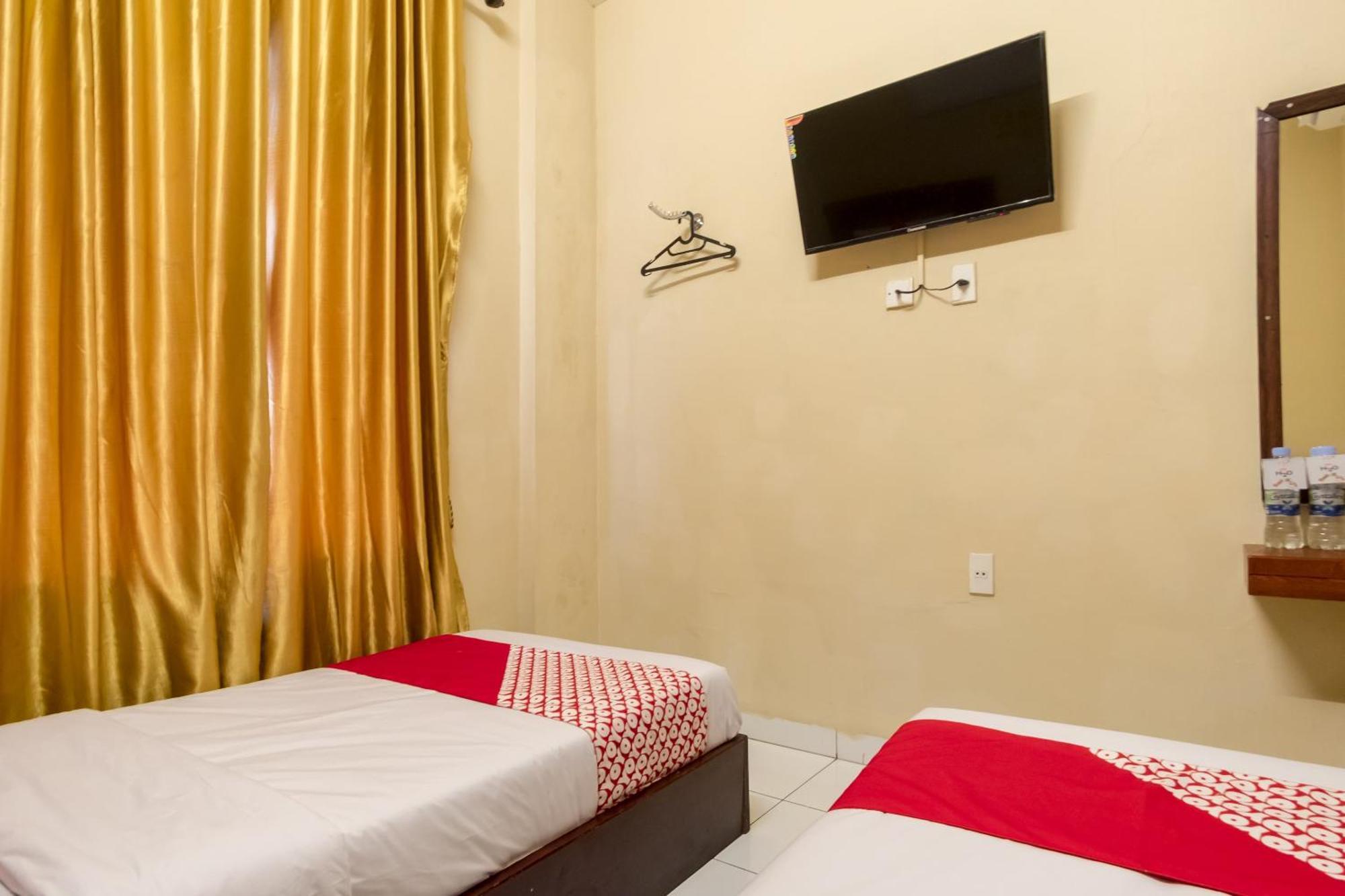 Capital O 615 Residence Puri Hotel Syariah Medan Dış mekan fotoğraf