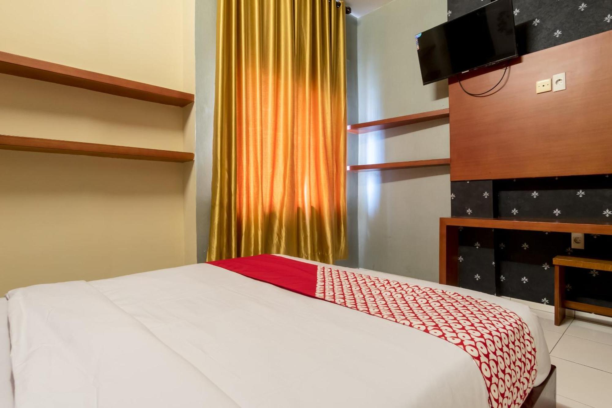 Capital O 615 Residence Puri Hotel Syariah Medan Dış mekan fotoğraf