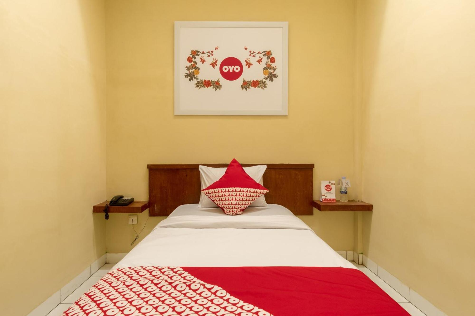 Capital O 615 Residence Puri Hotel Syariah Medan Dış mekan fotoğraf